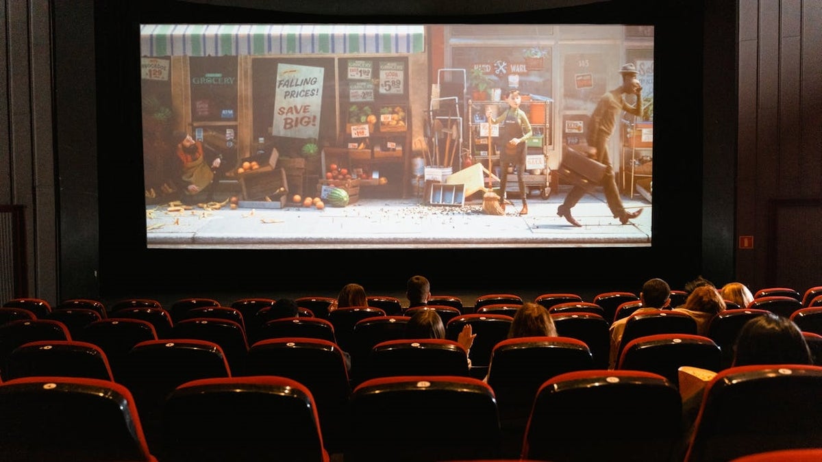 好莱坞被劫持：银幕之城电影被AI接管，欺骗美国人